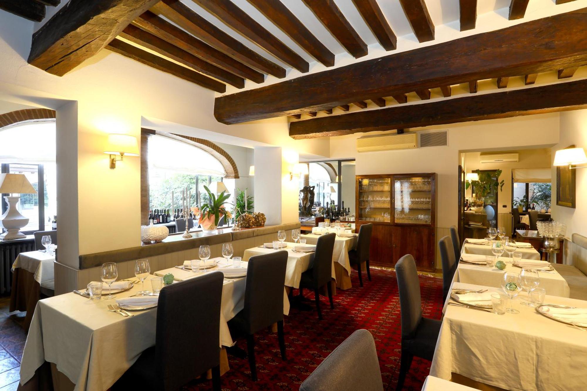 Locanda Stella D'Oro Soragna Exterior foto